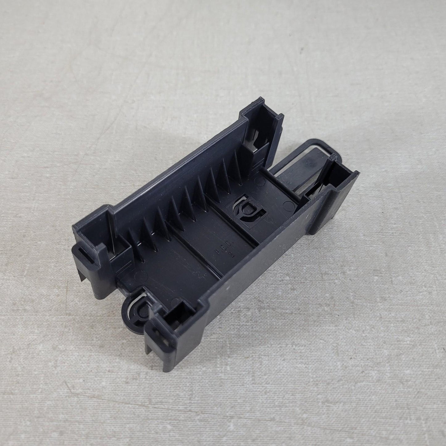 20-Pack Aptiv Delphi 12084910-B Automotive Connectors Base 1 Module Cover Nylon
