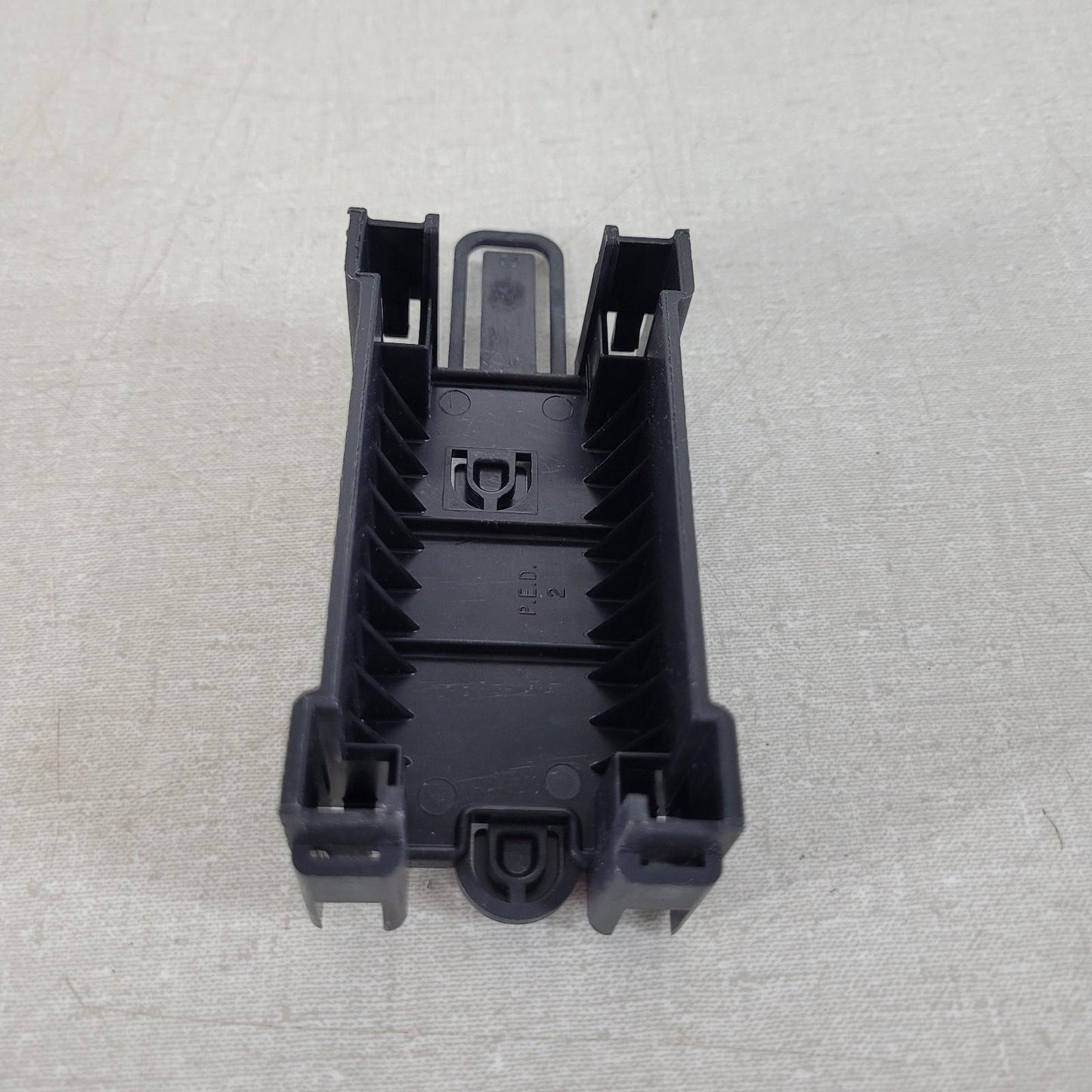 20-Pack Aptiv Delphi 12084910-B Automotive Connectors Base 1 Module Cover Nylon
