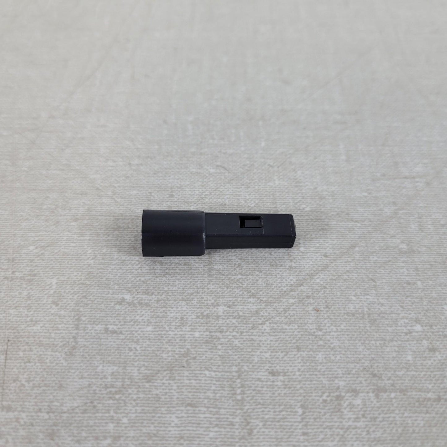 Lot of 3500 Connectors: Aptiv Delphi 12047683 Automotive 1P Male Black MP 14 Amp