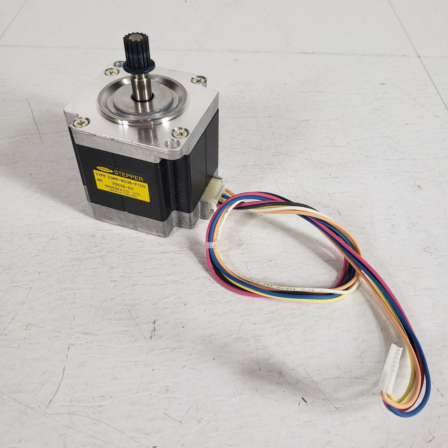 Minebea Astrosyn Stepper Motor 23KM-K036-P10V T5526-03 6 Pin Wire Round Shaft