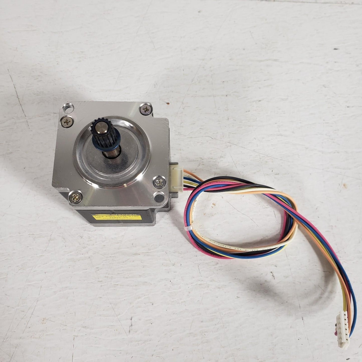 Minebea Astrosyn Stepper Motor 23KM-K036-P10V T5526-03 6 Pin Wire Round Shaft