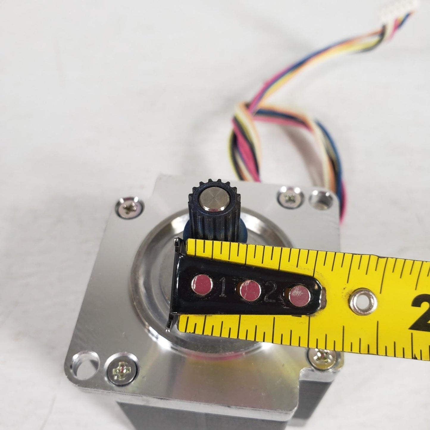 Minebea Astrosyn Stepper Motor 23KM-K036-P10V T5526-03 6 Pin Wire Round Shaft