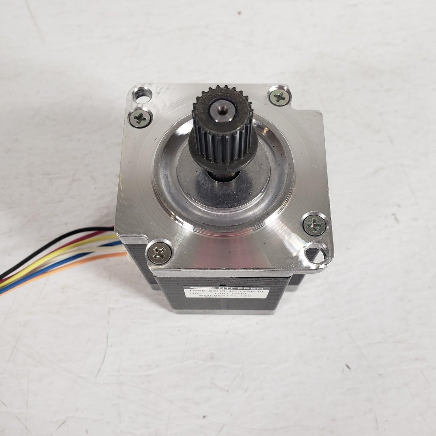 Minebea Astrosyn Stepper Motor 23KM-K112-P3V T5617-03 6 Pin Wire Round Shaft