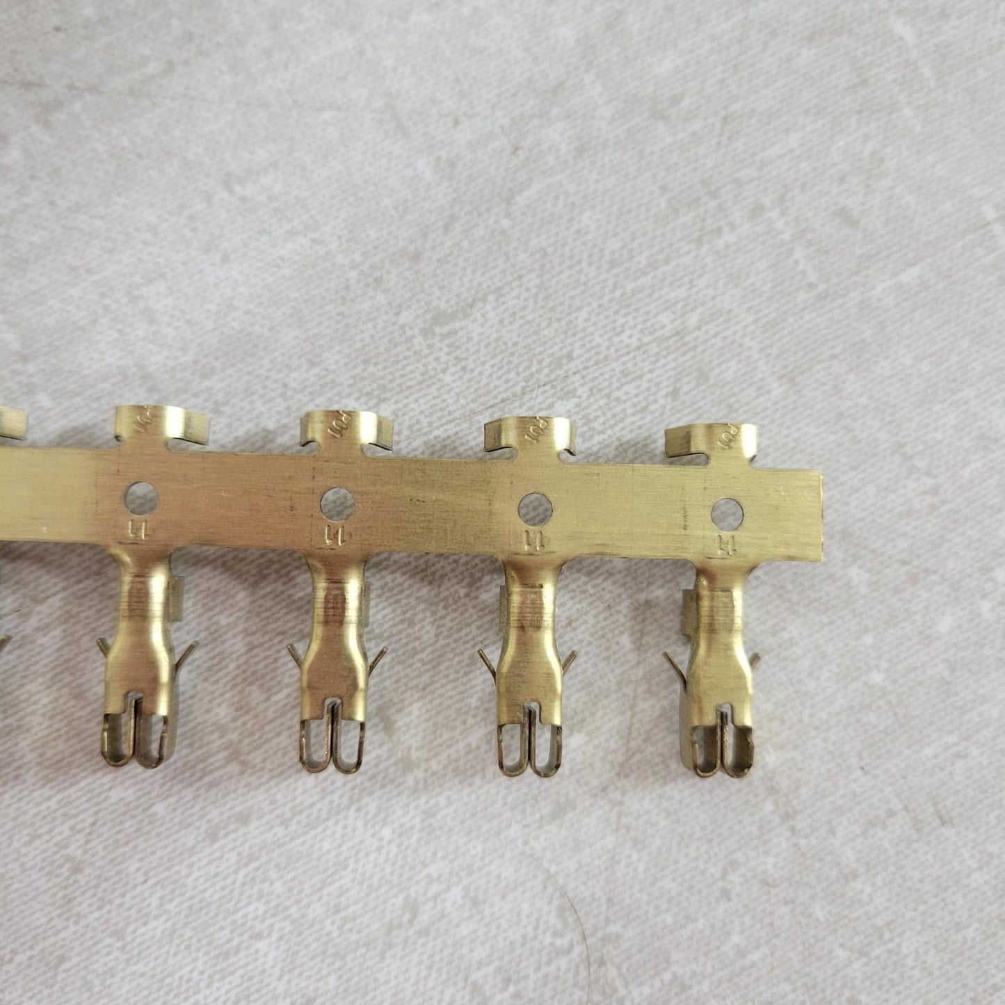 Partial Reel 1100 Count Delphi Aptiv 12020337 Crimps Con III Female Terminal