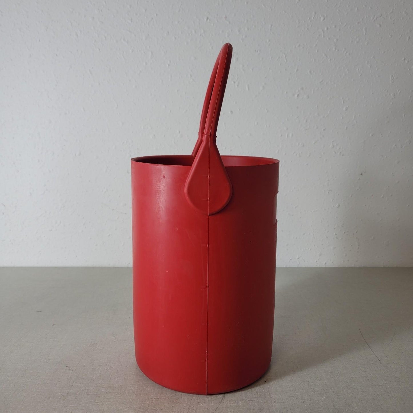Eagle Thermoplastics B-102 Bottle Carrier, Safety Tote, 7 1/2" D x 16" H Red