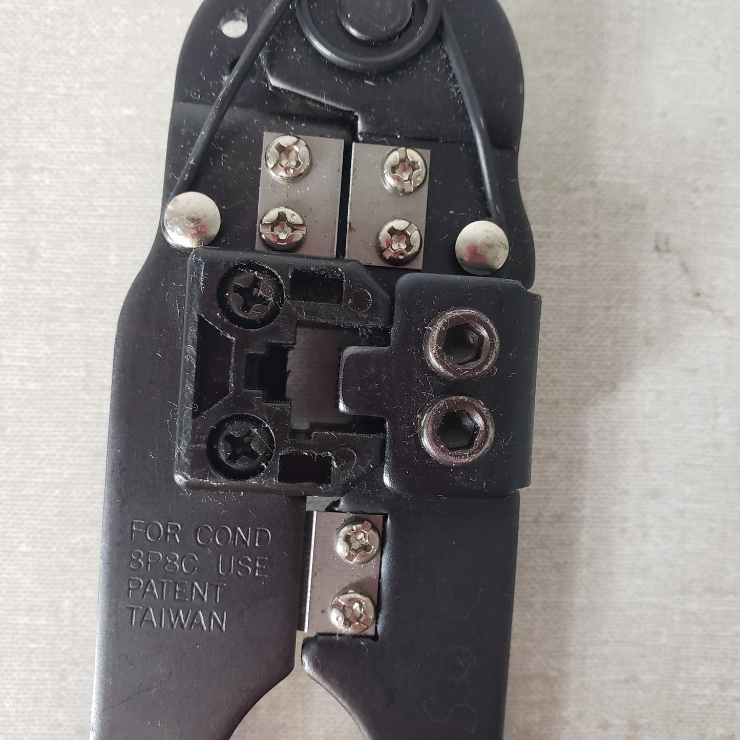 Quest Technology Inc. 8P8C Crimping Pliers For RJ-45 Modular Plugs Network Cable
