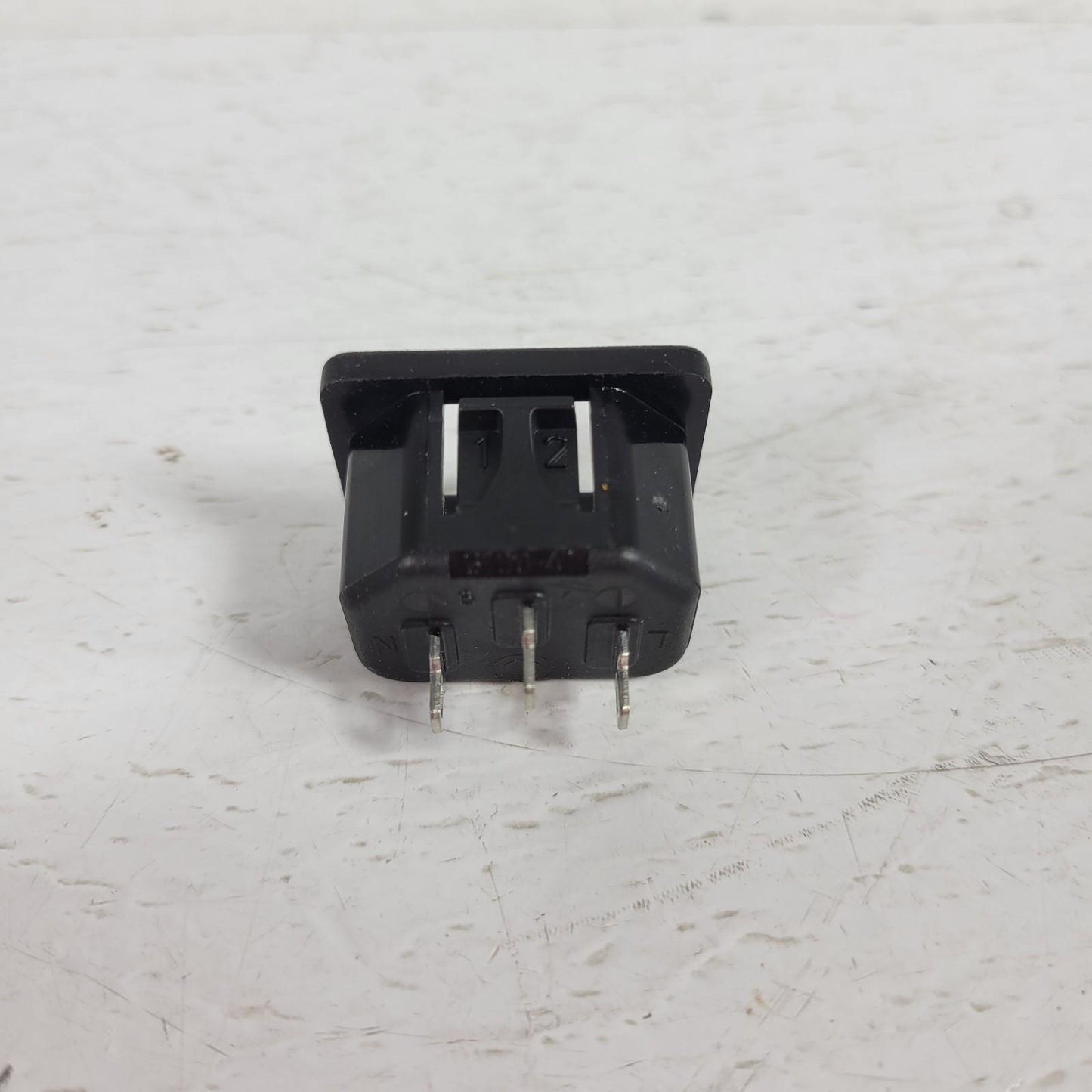 IEC Appliance Inlet C14, Snap-in Mounting, Front Side, Solder Terminal 6100-41