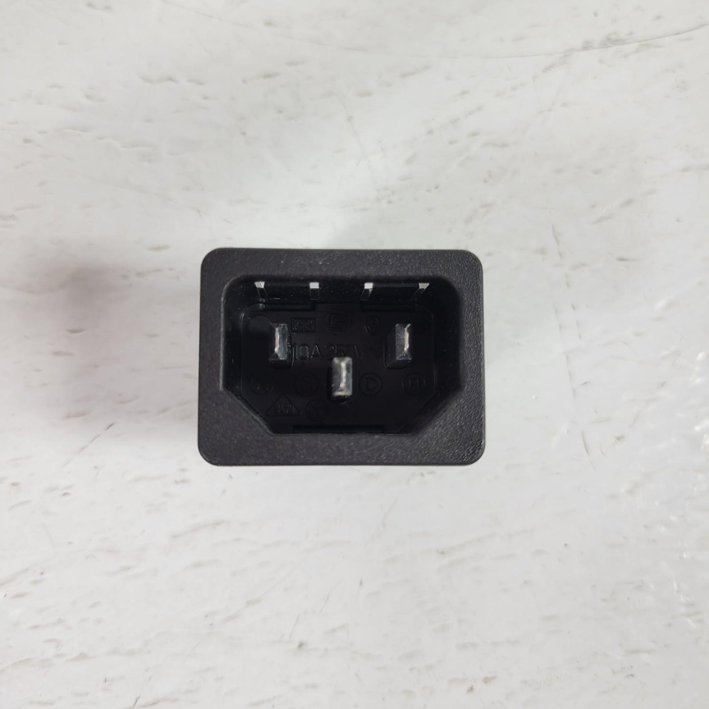 IEC Appliance Inlet C14, Snap-in Mounting, Front Side, Solder Terminal 6100-41