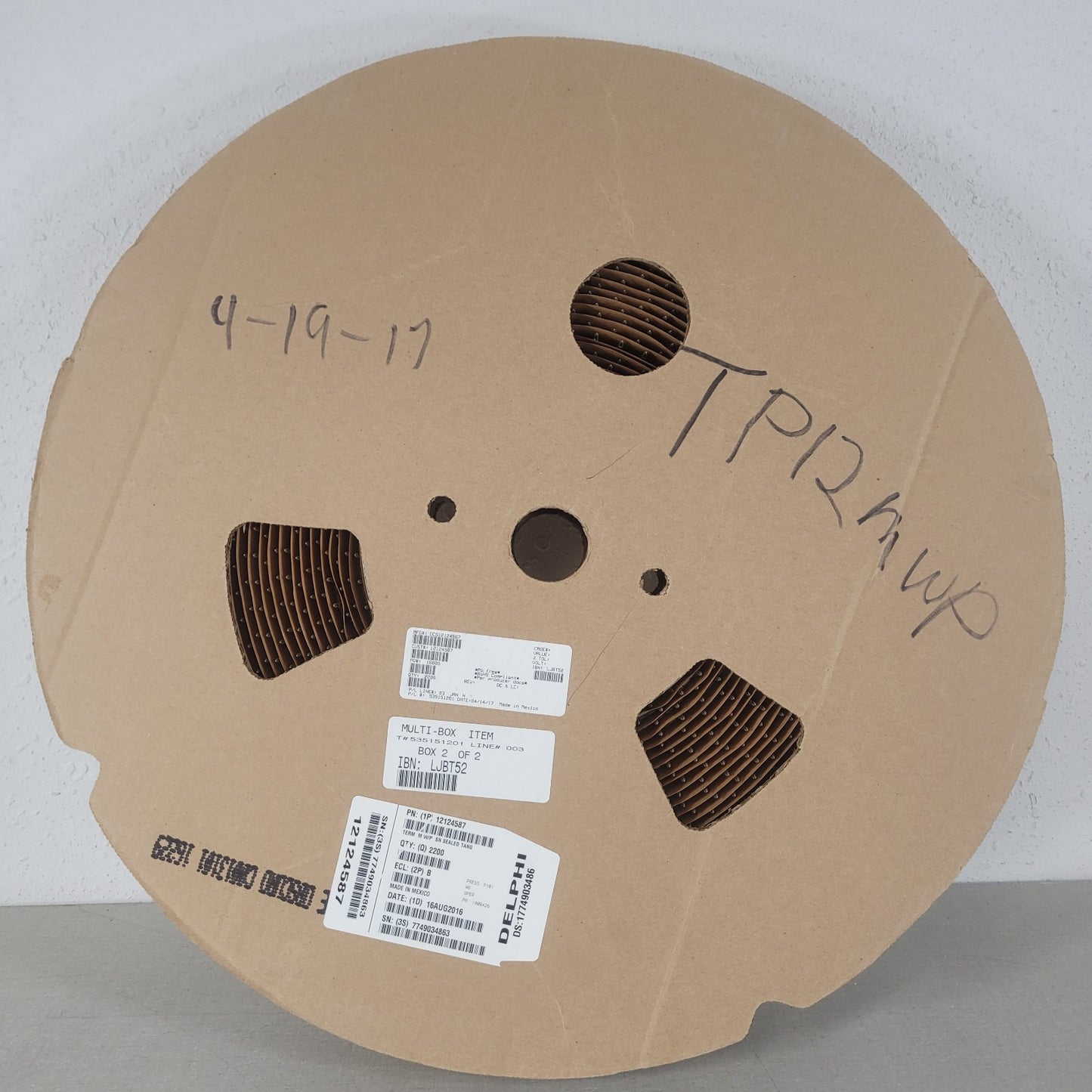 Partial Reel 1800 Count: Aptiv Delphi Crimps 12124587 Tin-Plated Male Terminal