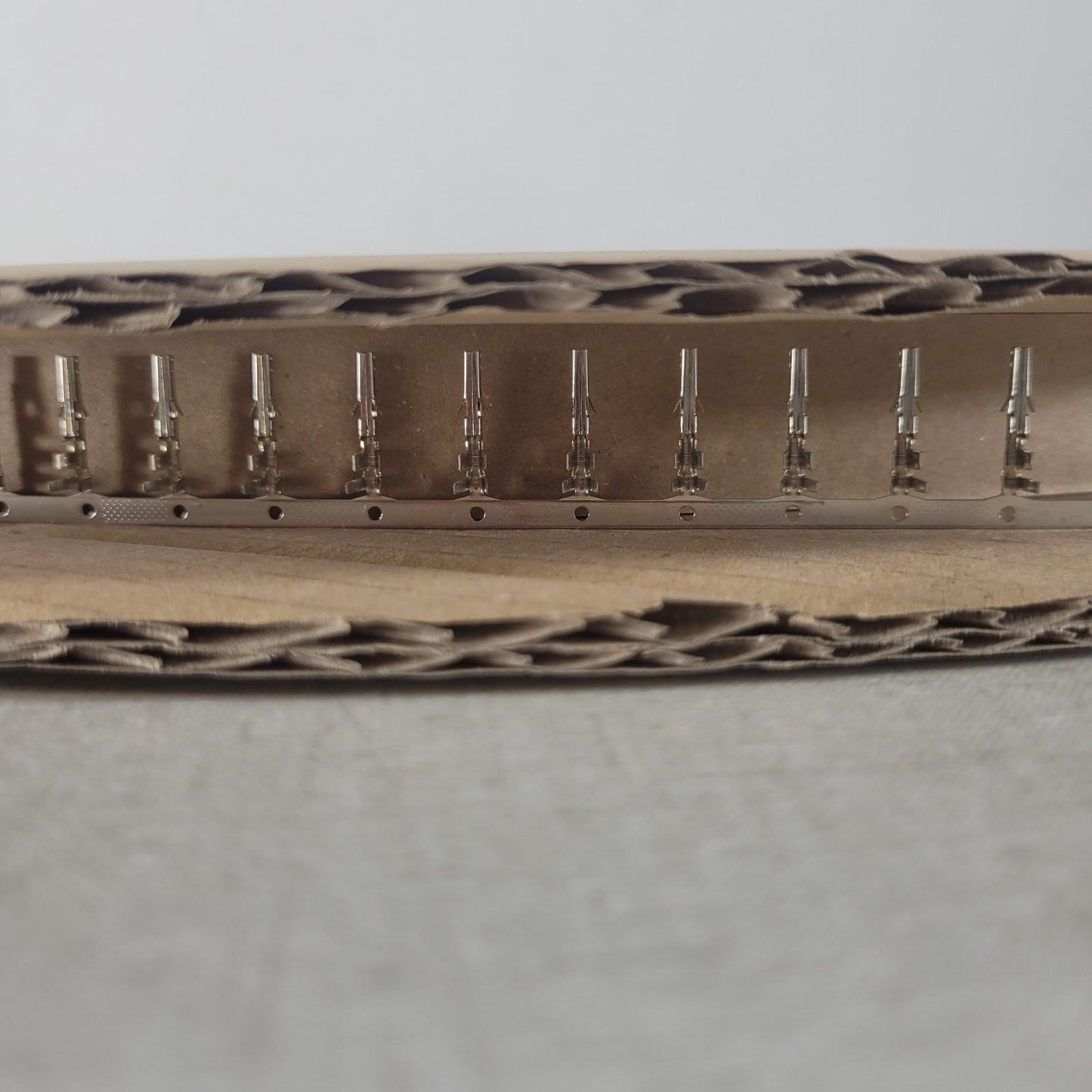 Partial Reel 2900 Count: TE Connectivity 1586055-1 Crimps 16 AWG Brass Tin
