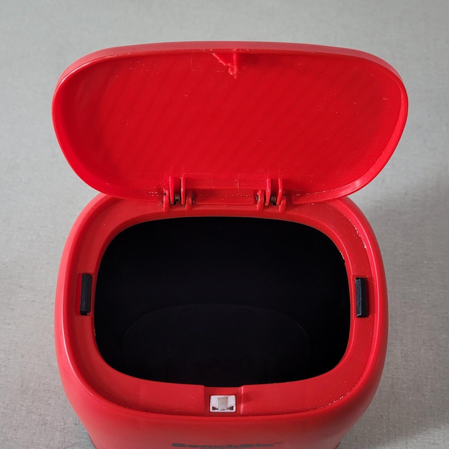 MTC Bio BenchBin A9004R Benchtop Biohazard Bin Personal Waste Container