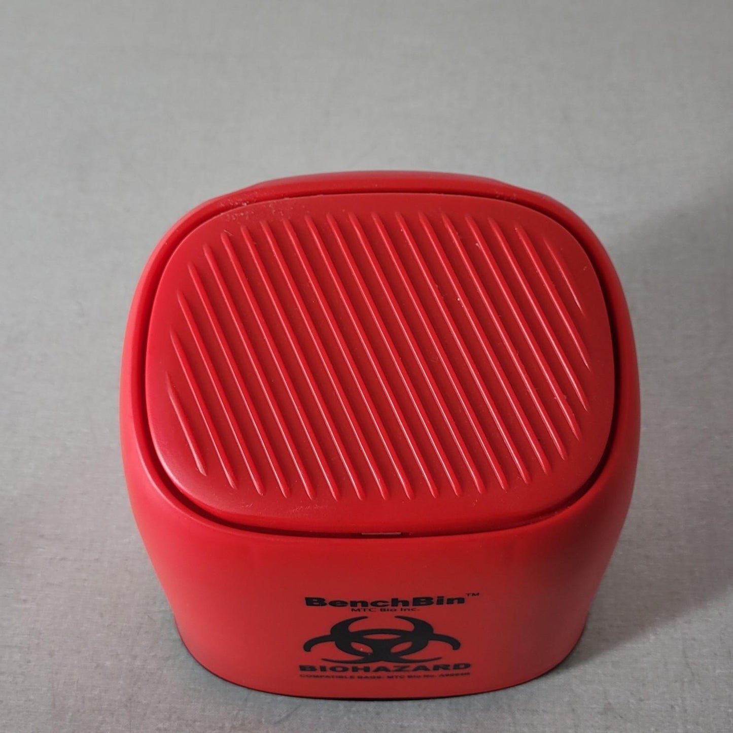 MTC Bio BenchBin A9004R Benchtop Biohazard Bin Personal Waste Container