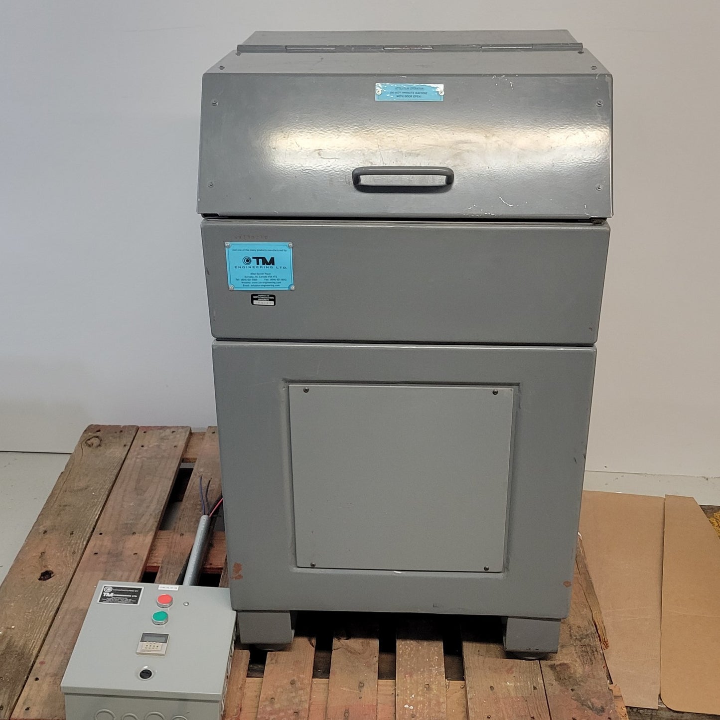 TM TSLX Engineering Ring and Puck Pulverizer Manual Clamp 3 Phase Power 230/460V
