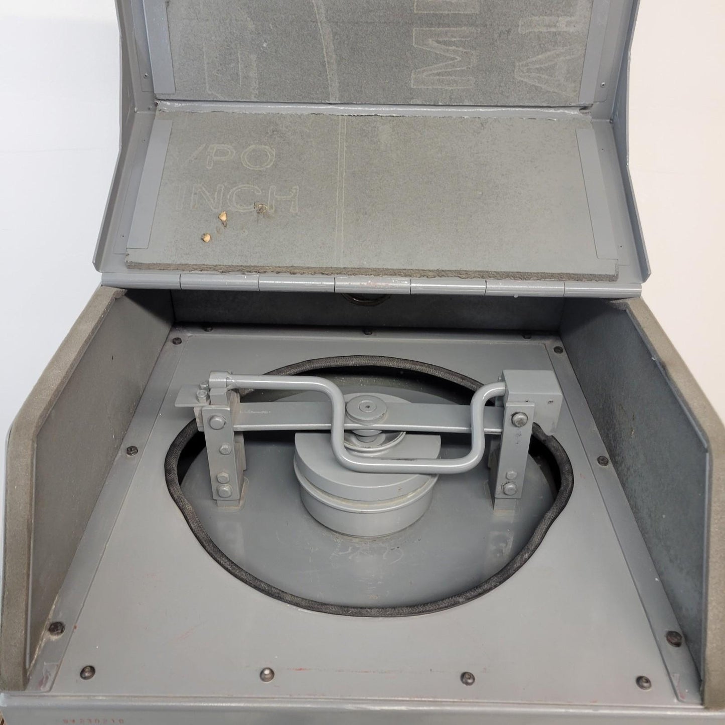 TM TSLX Engineering Ring and Puck Pulverizer Manual Clamp 3 Phase Power 230/460V