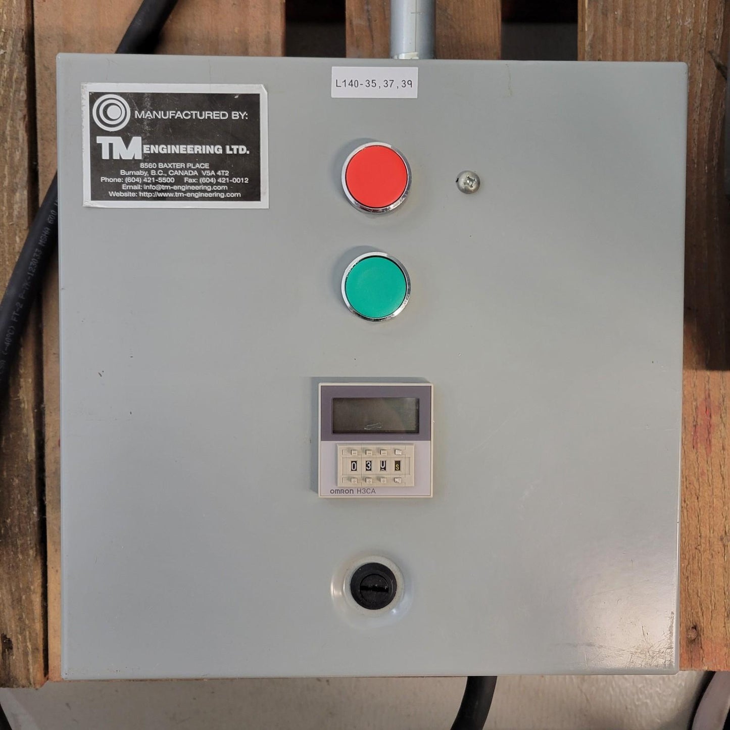 TM TSLX Engineering Ring and Puck Pulverizer Manual Clamp 3 Phase Power 230/460V