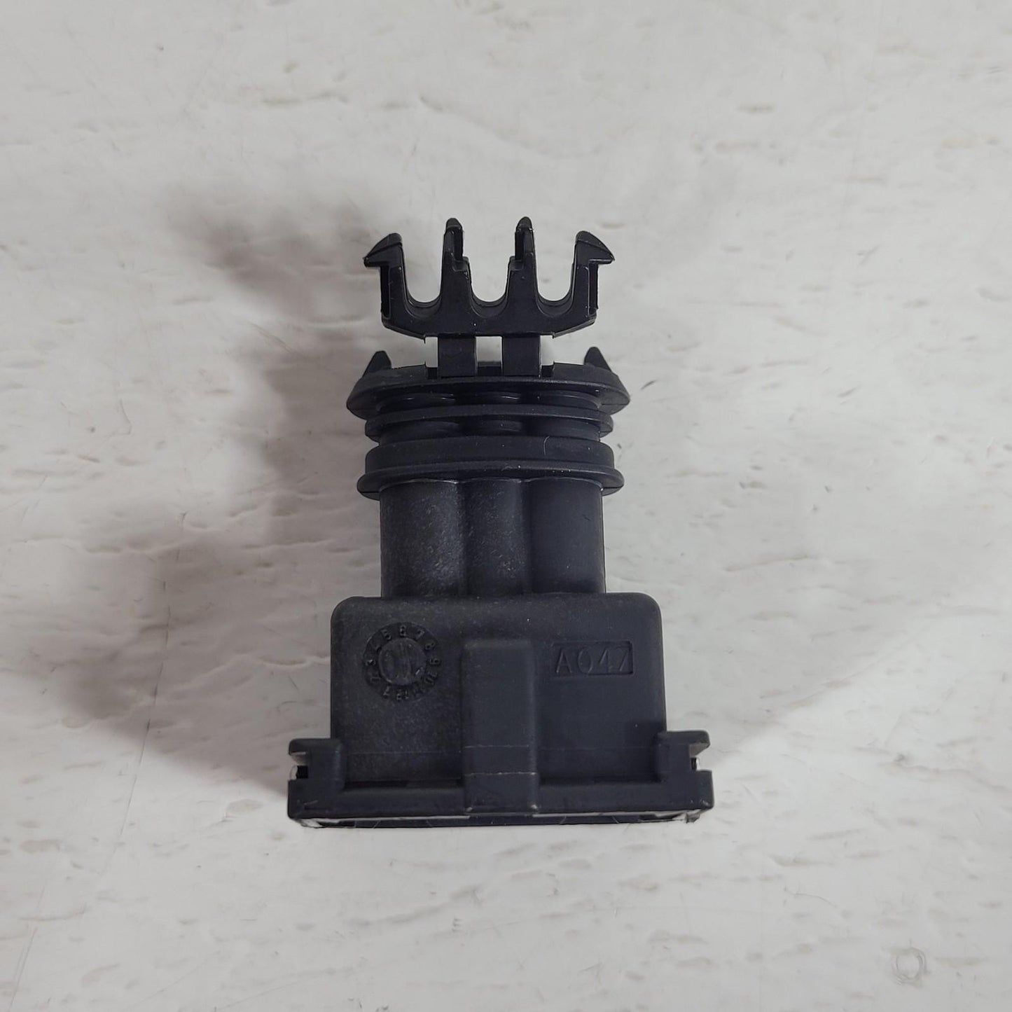 50-Count AMP 282191-1 Timer Connector Housing 3 Position 12/24/48V Male Amphenol