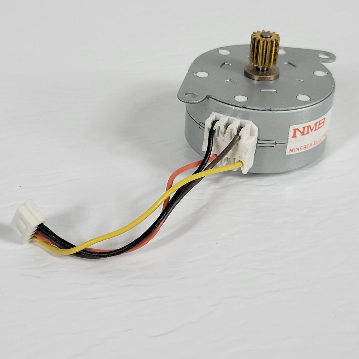 NMB Minebea Stepper Motor PM42L-048-MLL8 Gear Shaft 4 Wire 24V DC 48 Step 7.5deg