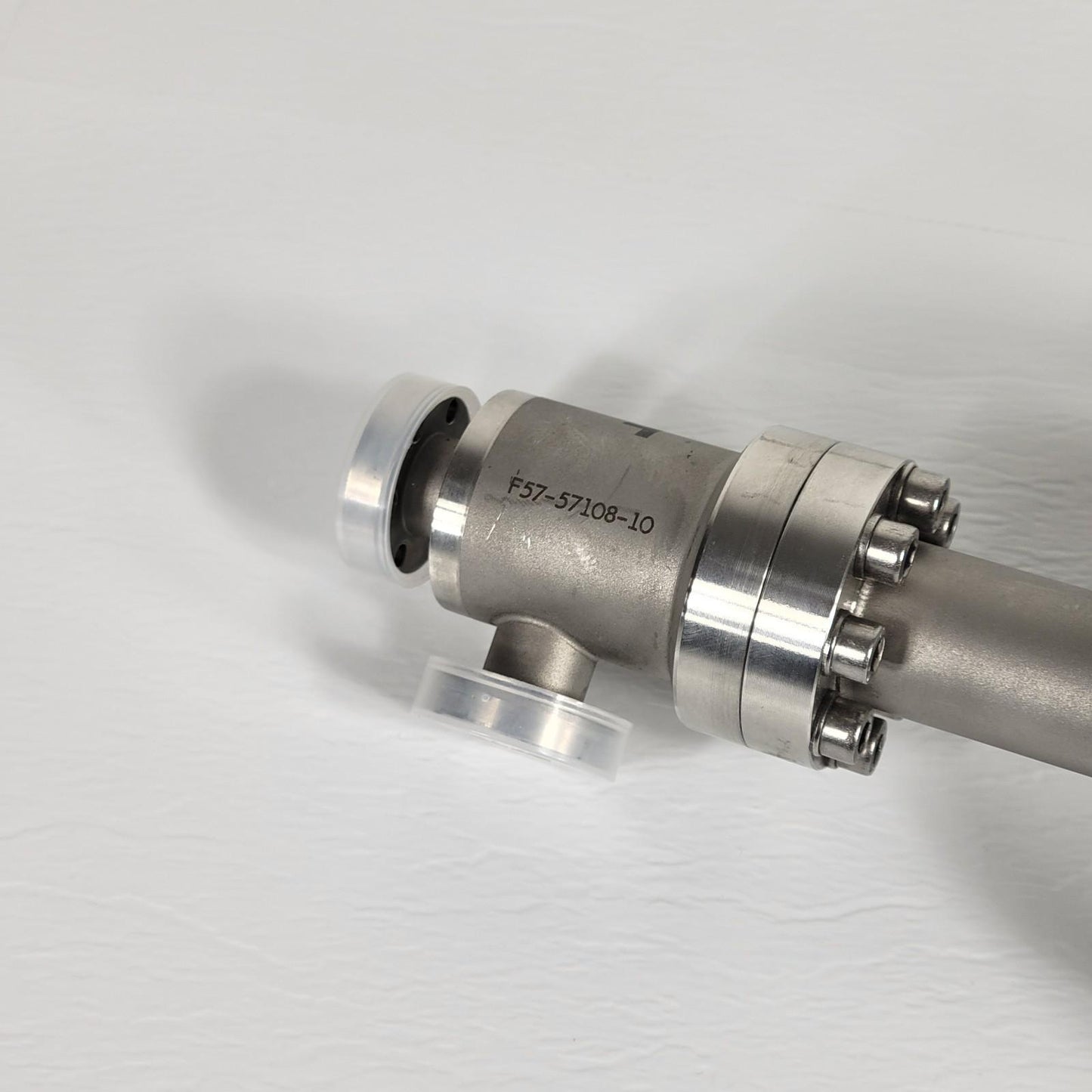 TESTED VAT F57-57108-10 Pneumatic Right Angle Valve 1.33" CF Conflat DN16CF NC