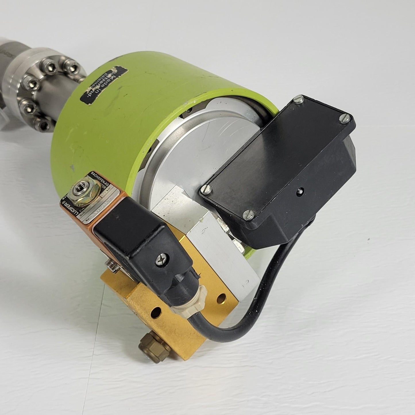 TESTED VAT F57-57108-10 Pneumatic Right Angle Valve 1.33" CF Conflat DN16CF NC