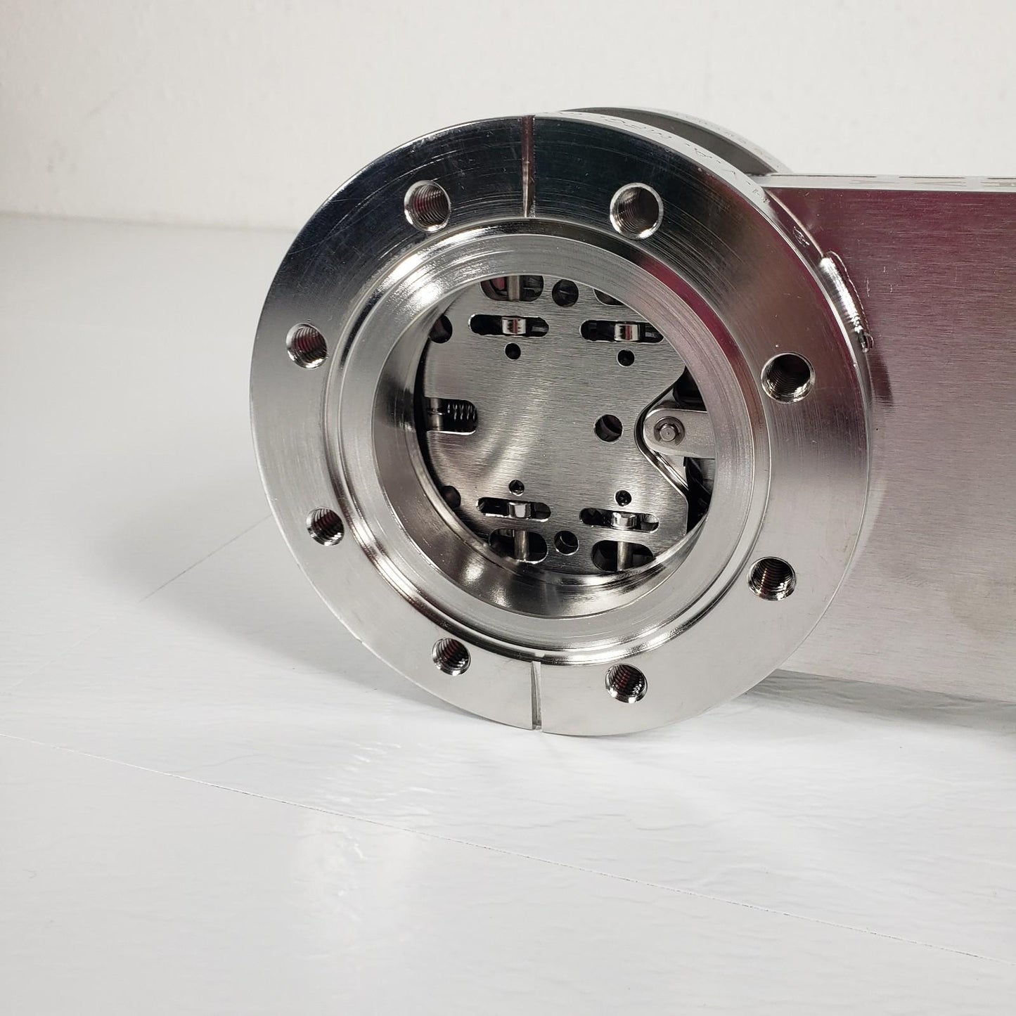 TESTED HVA 11212-0254 Pneumatic Gate Valve DN63CF 4.5" CF UHV Ultra High Vacuum