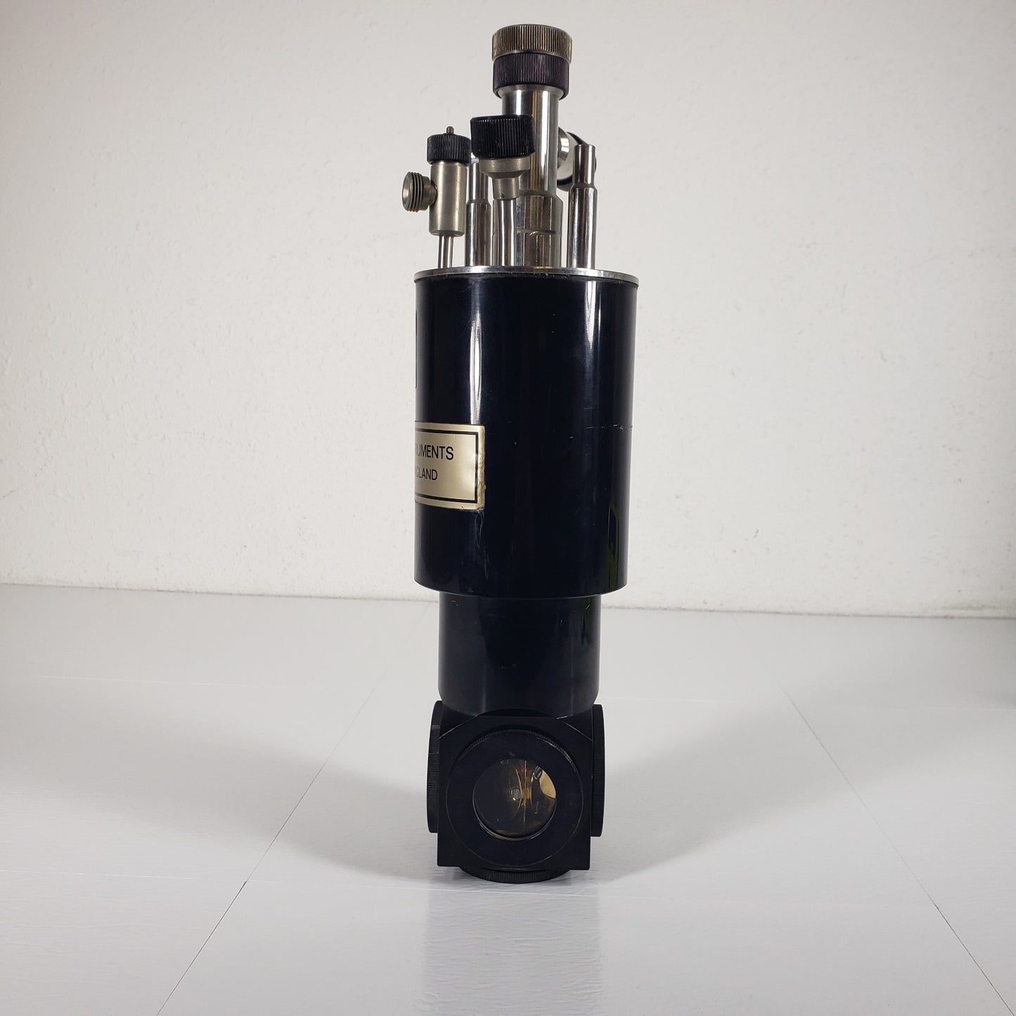 Oxford Instruments Optistat DN-V Nitrogen Bath Cryostat Cryogenic Optical Cryo