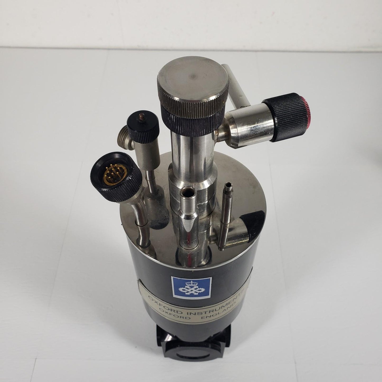 Oxford Instruments Optistat DN-V Nitrogen Bath Cryostat Cryogenic Optical Cryo