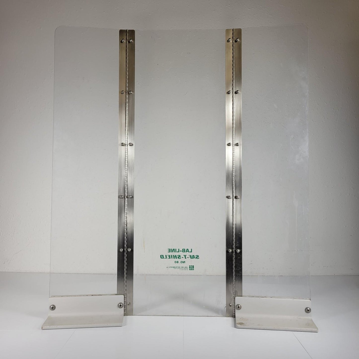 Lab-Line Instruments Saf-T-Shield No. 80 3-Panel Folding Lab Safety Shield