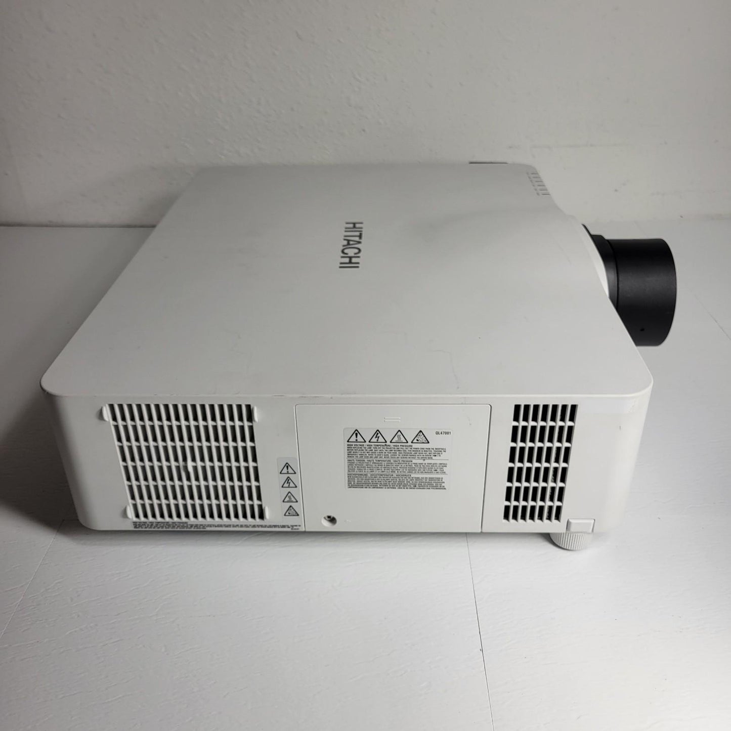 Tested Works Hitachi CP-WU8440 4200 Lumens 3LCD WUXGA Projector 2508 Lamp Hours