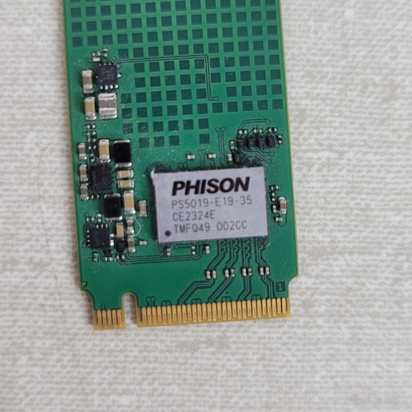Micron 2450 Gen4 1TB M.2 2280 NAND Internal SSD MTFDKBA1T0TFK