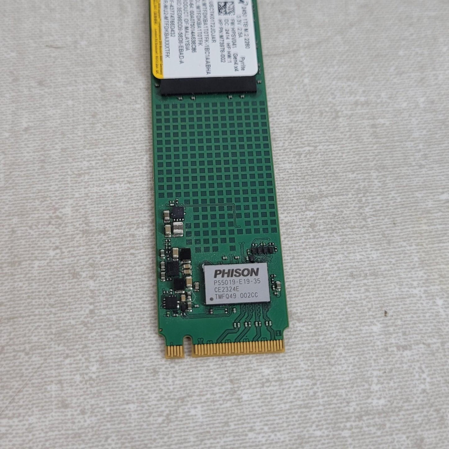 Micron 2450 Gen4 1TB M.2 2280 NAND Internal SSD MTFDKBA1T0TFK