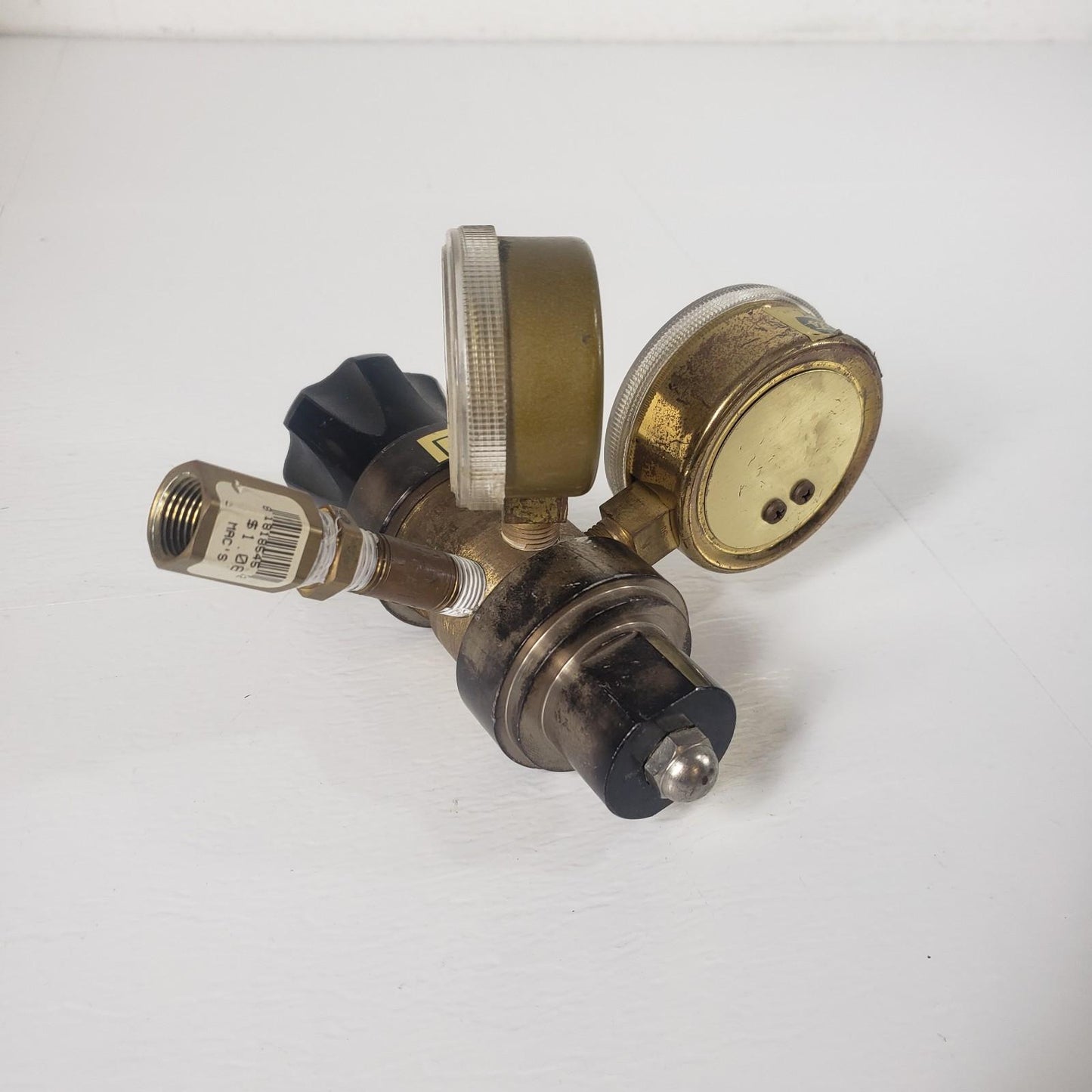 AIR PRODUCTS E12-B-N145A Gas Pressure Regulator Vintage Brass Part 150 PSI 30PSI
