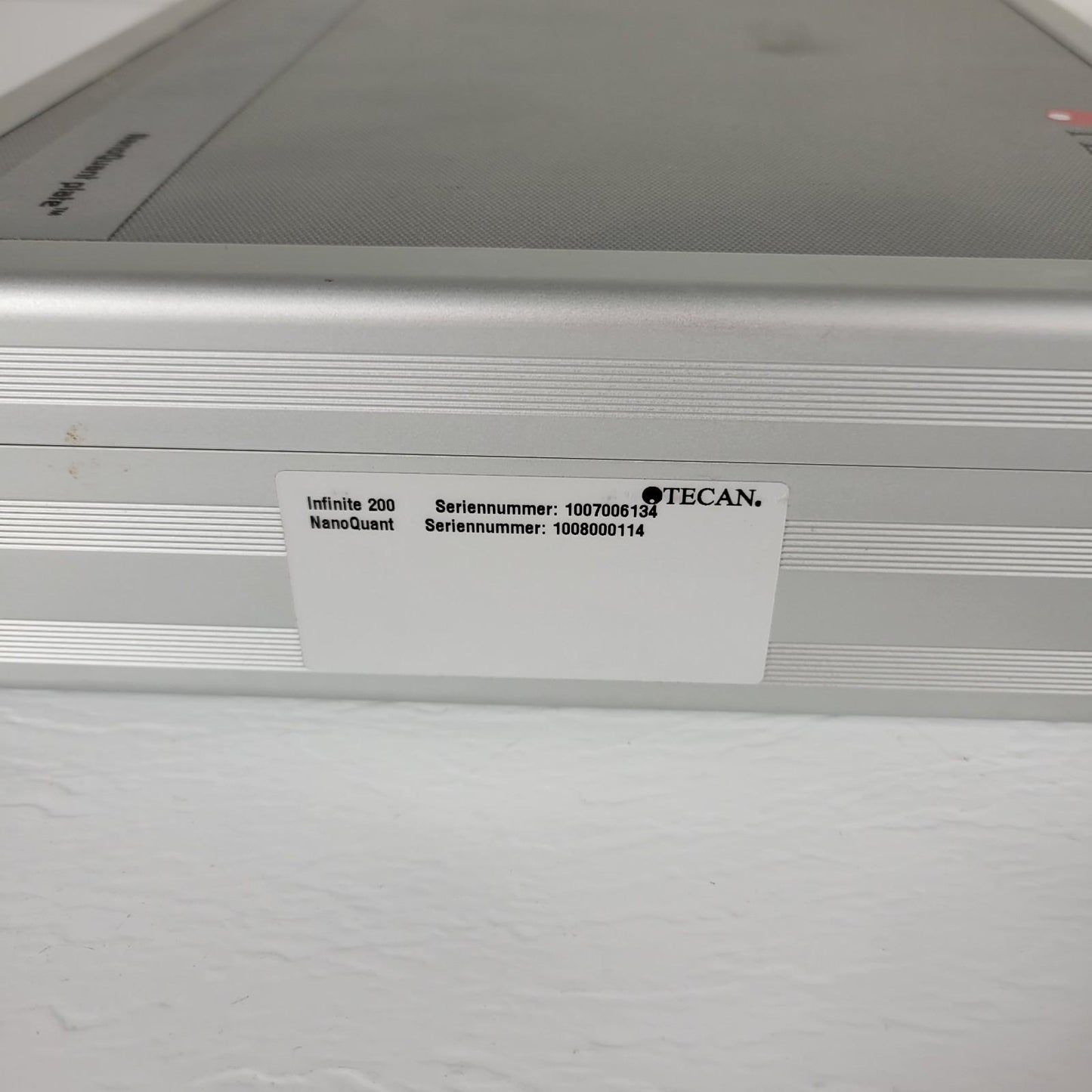 Tecan NanoQuant Plate and Hardcase 16 Sample Quartz Lens 230-1000nm 2uL Volume
