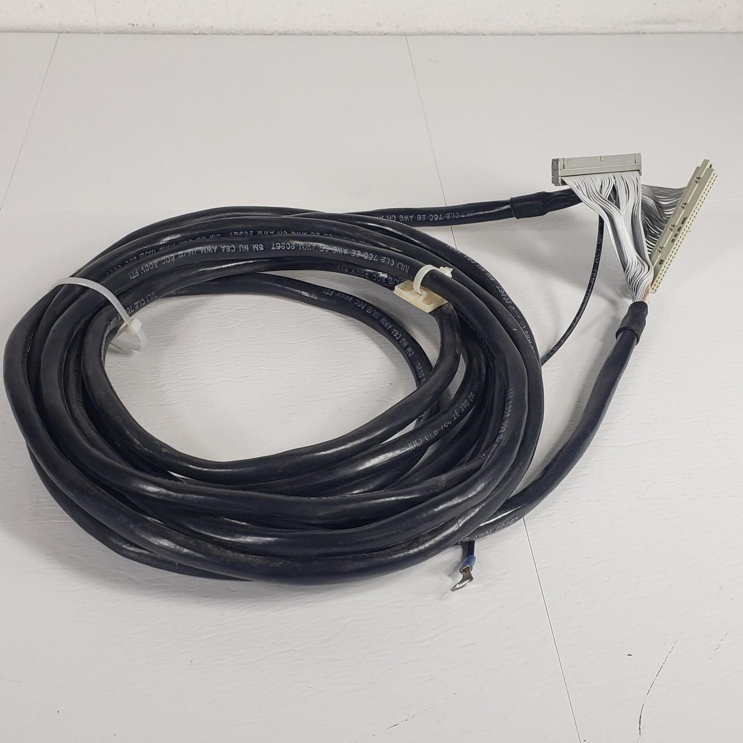 3M NU CSA AWM 11A/B 80C 300V 64 Pin Female To Female Cable Connector