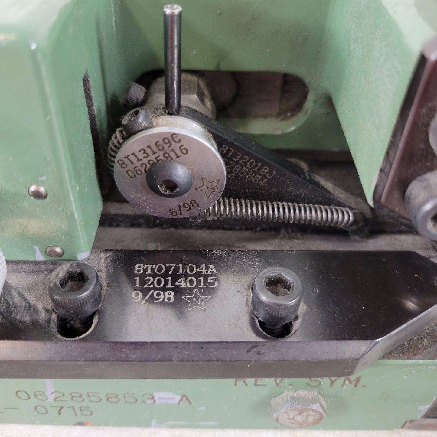 GM 06285853-A Die- 0715 GM 06287247 8T 132 18-G Crimping Press Die Applicator