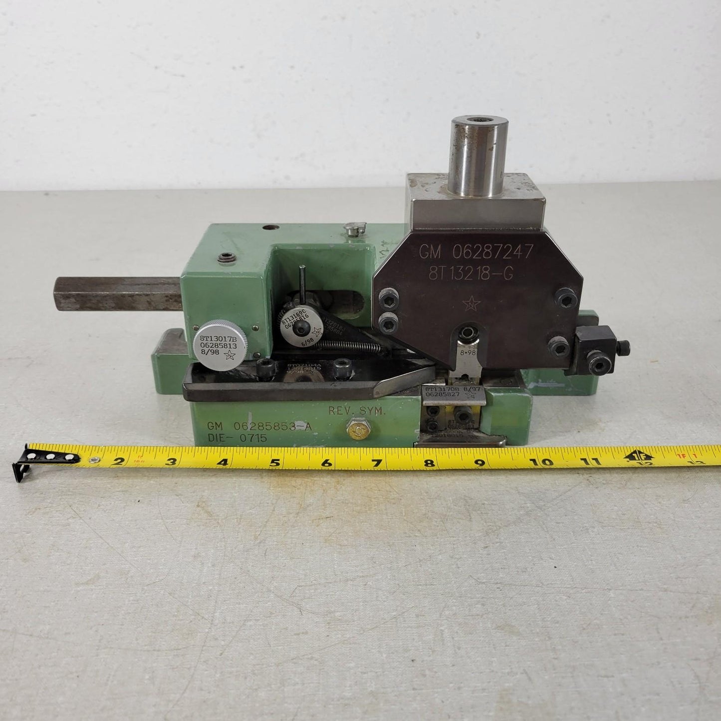 GM 06285853-A Die- 0715 GM 06287247 8T 132 18-G Crimping Press Die Applicator