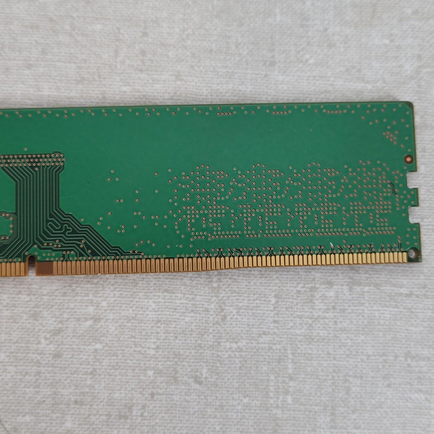 Samsung 8GB DDR4 2400 PC4-19200 Desktop RAM 1Rx8 UDIMM M378A1K43CB2-CRC