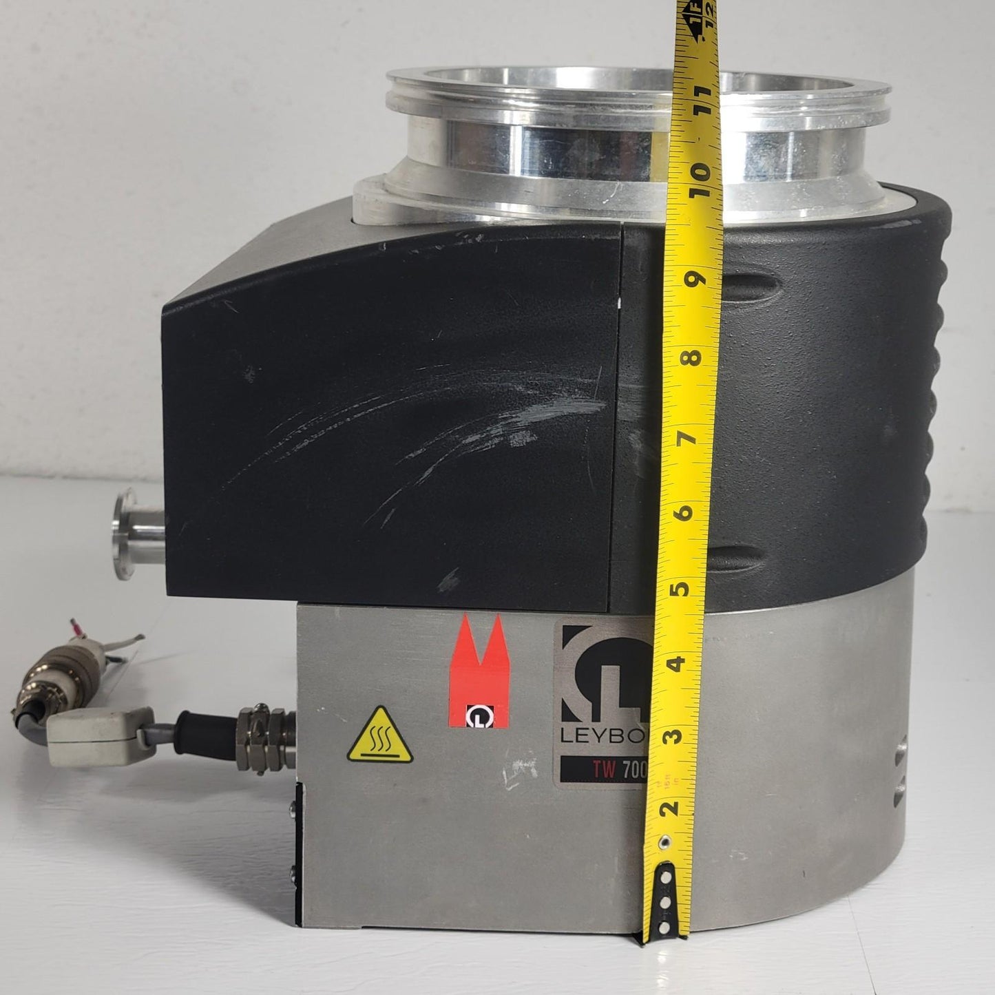 TESTED to 8E-7 Torr: Leybold Vacuum TurboVac TW700L-TDL Wide Range Turbo Drive