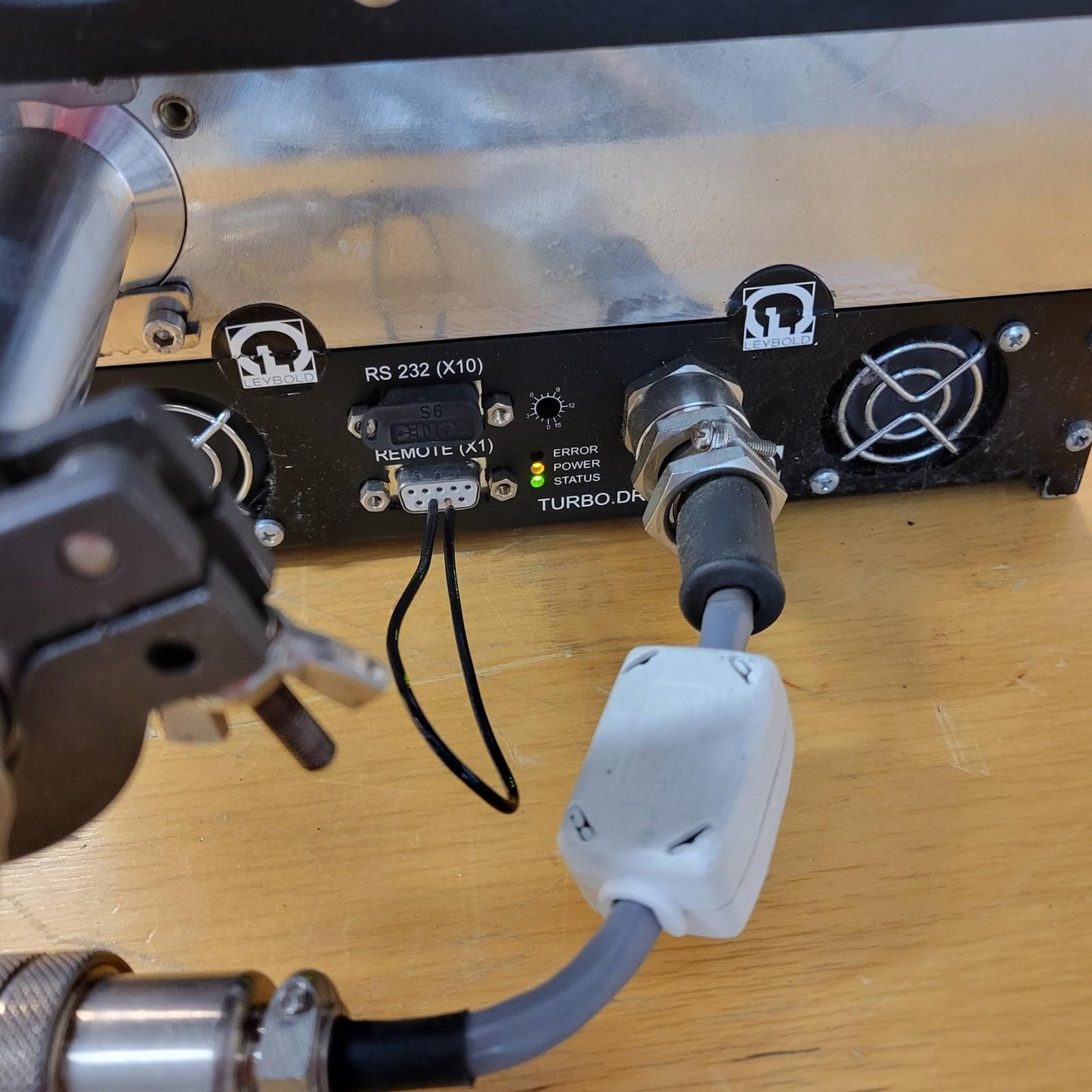 TESTED to 8E-7 Torr: Leybold Vacuum TurboVac TW700L-TDL Wide Range Turbo Drive