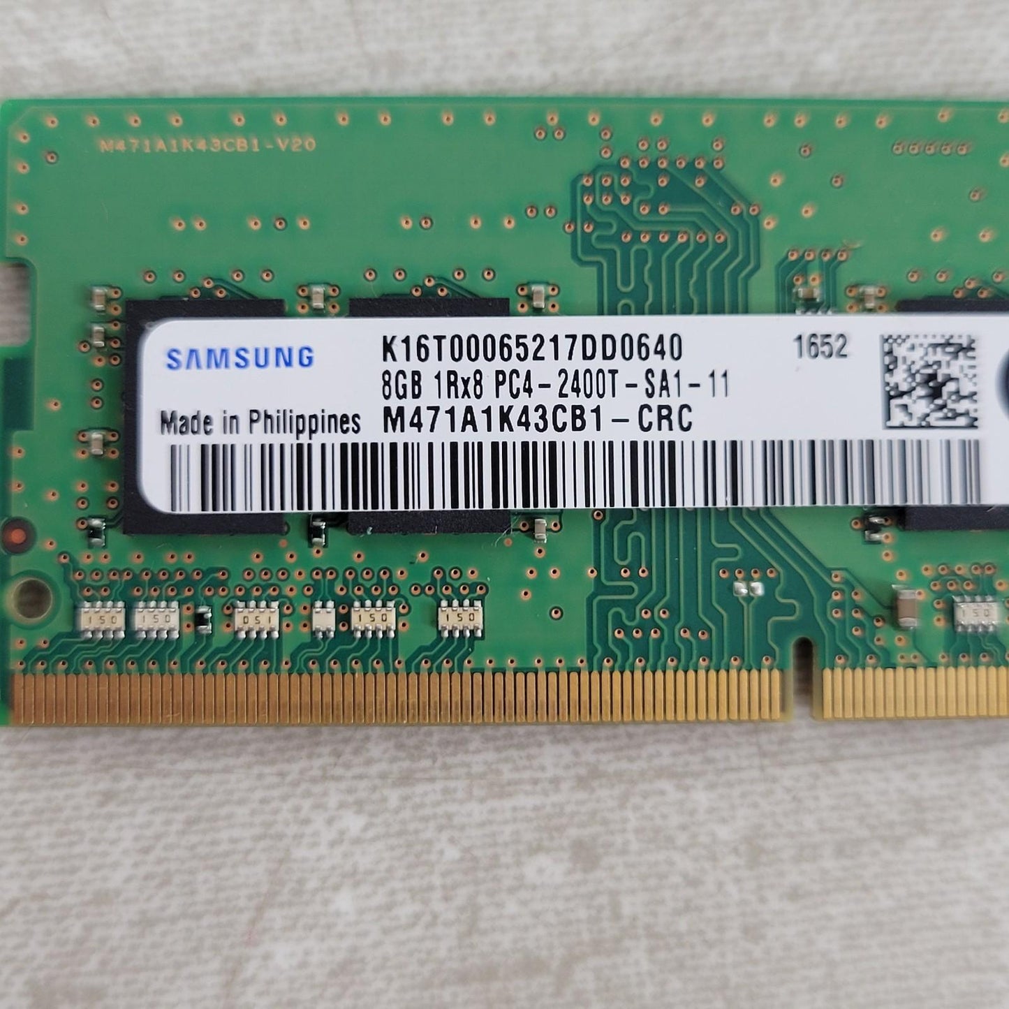 SAMSUNG Laptop RAM DDR4 Memory M471A1K43CB1-CRC 8GB 1RX8 PC4-2400T-SA1-11