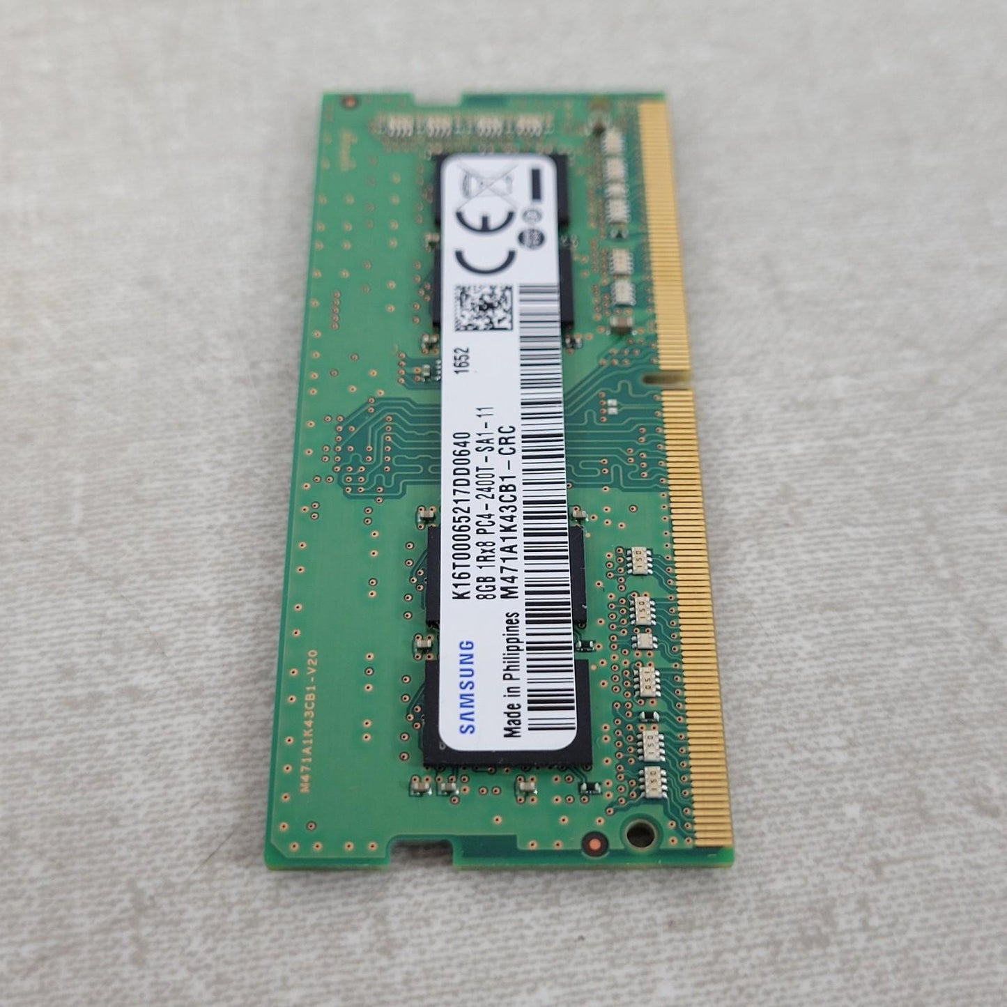 SAMSUNG Laptop RAM DDR4 Memory M471A1K43CB1-CRC 8GB 1RX8 PC4-2400T-SA1-11