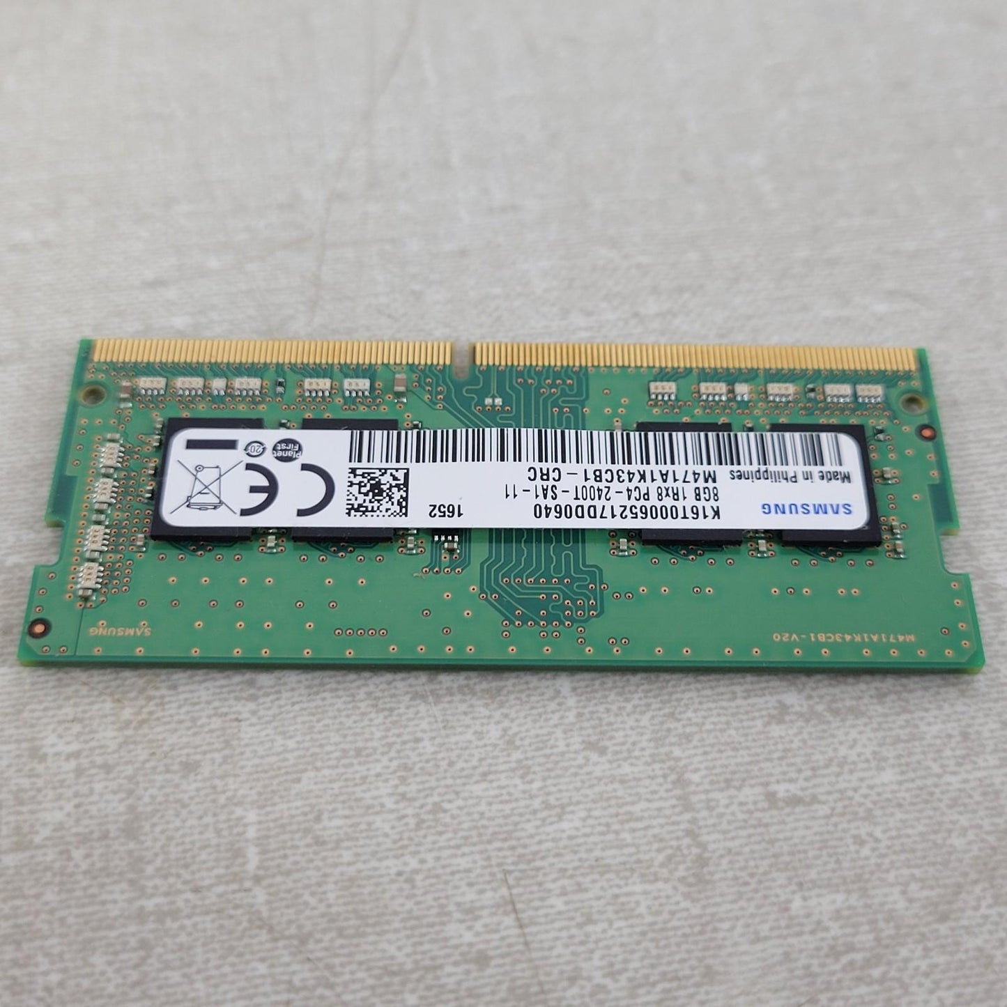 SAMSUNG Laptop RAM DDR4 Memory M471A1K43CB1-CRC 8GB 1RX8 PC4-2400T-SA1-11