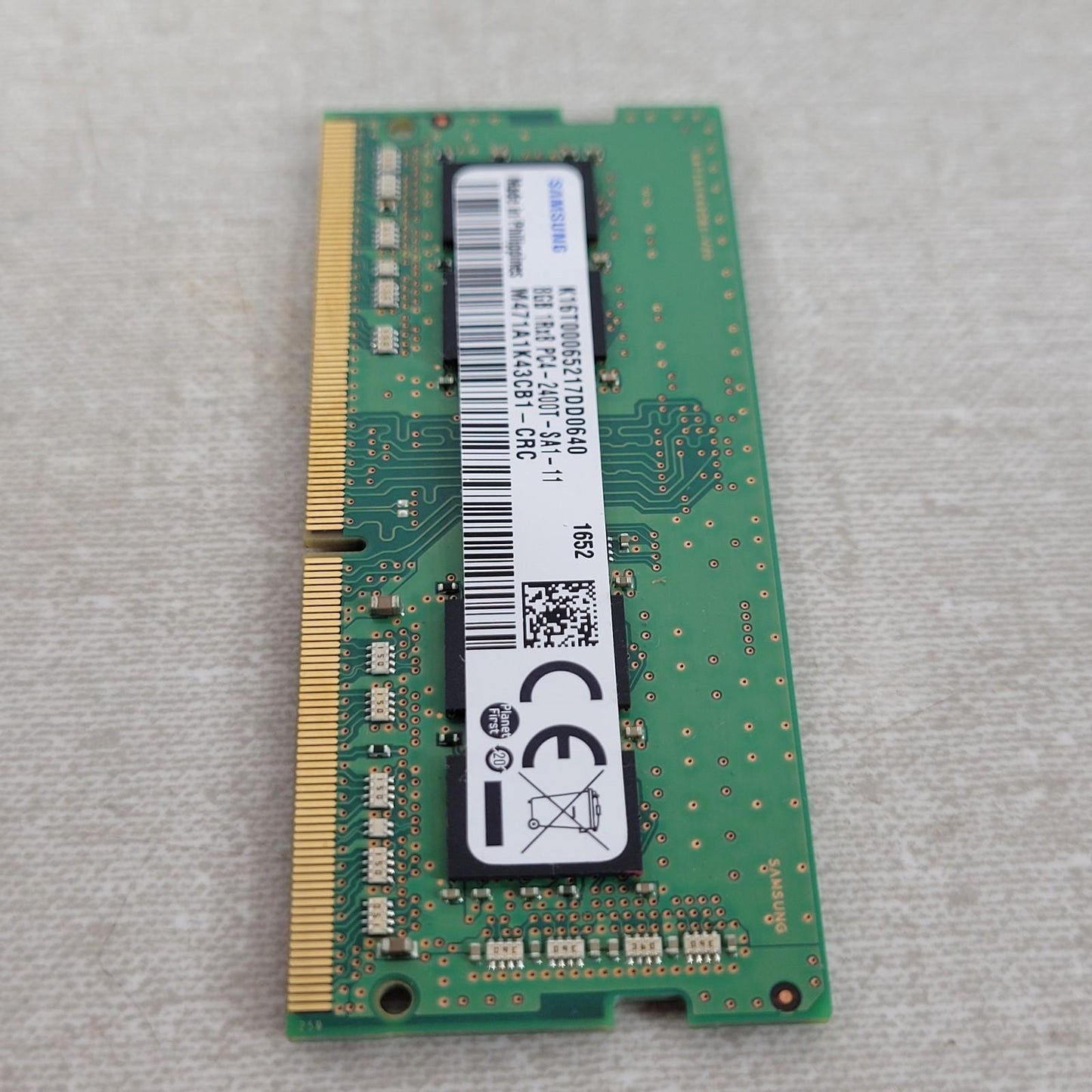 SAMSUNG Laptop RAM DDR4 Memory M471A1K43CB1-CRC 8GB 1RX8 PC4-2400T-SA1-11