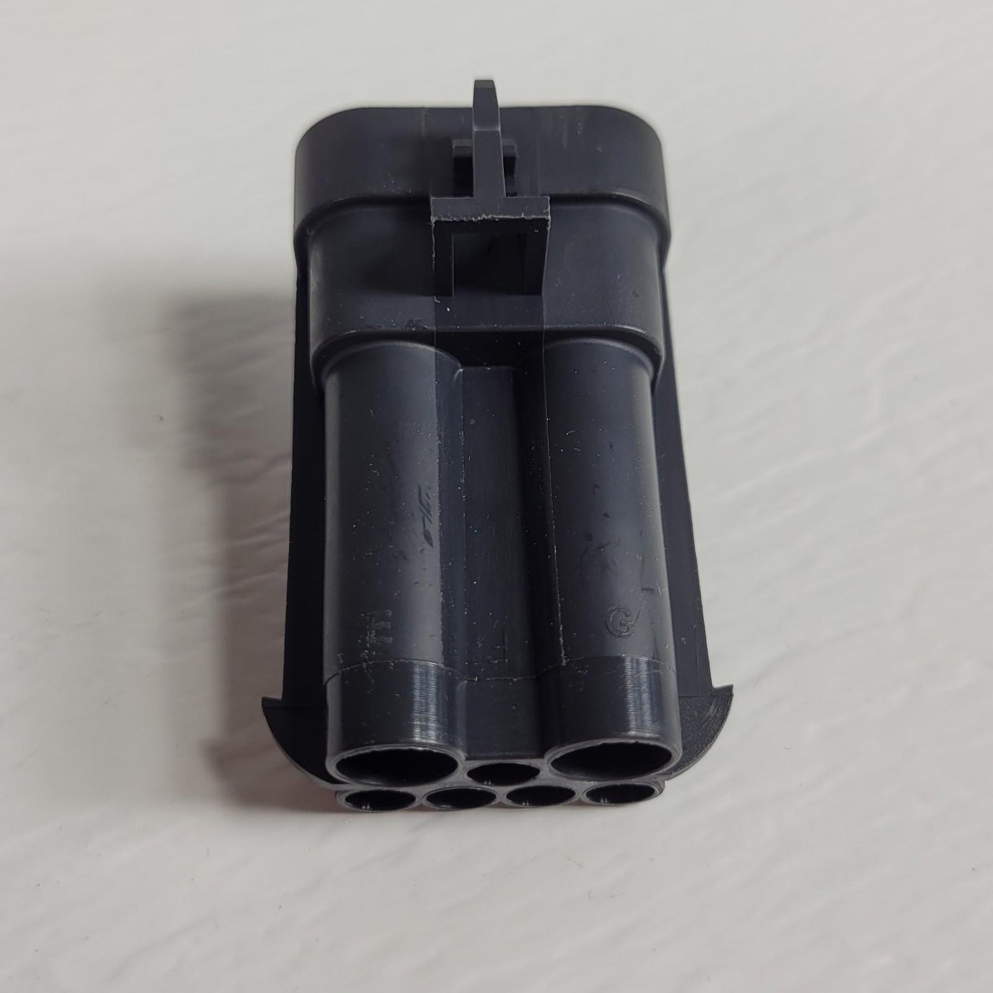 25 Pack: Aptiv Delphi 12052200 7-Pin Male Metri-Pack 150/480 Sealed Connector