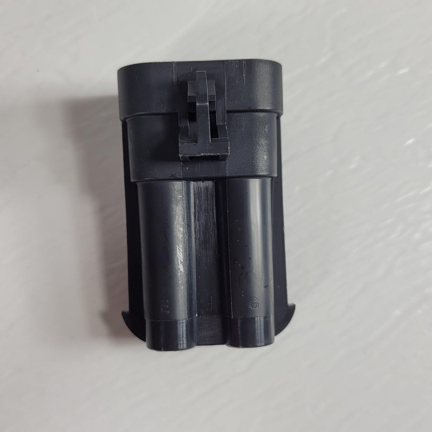 25 Pack: Aptiv Delphi 12052200 7-Pin Male Metri-Pack 150/480 Sealed Connector