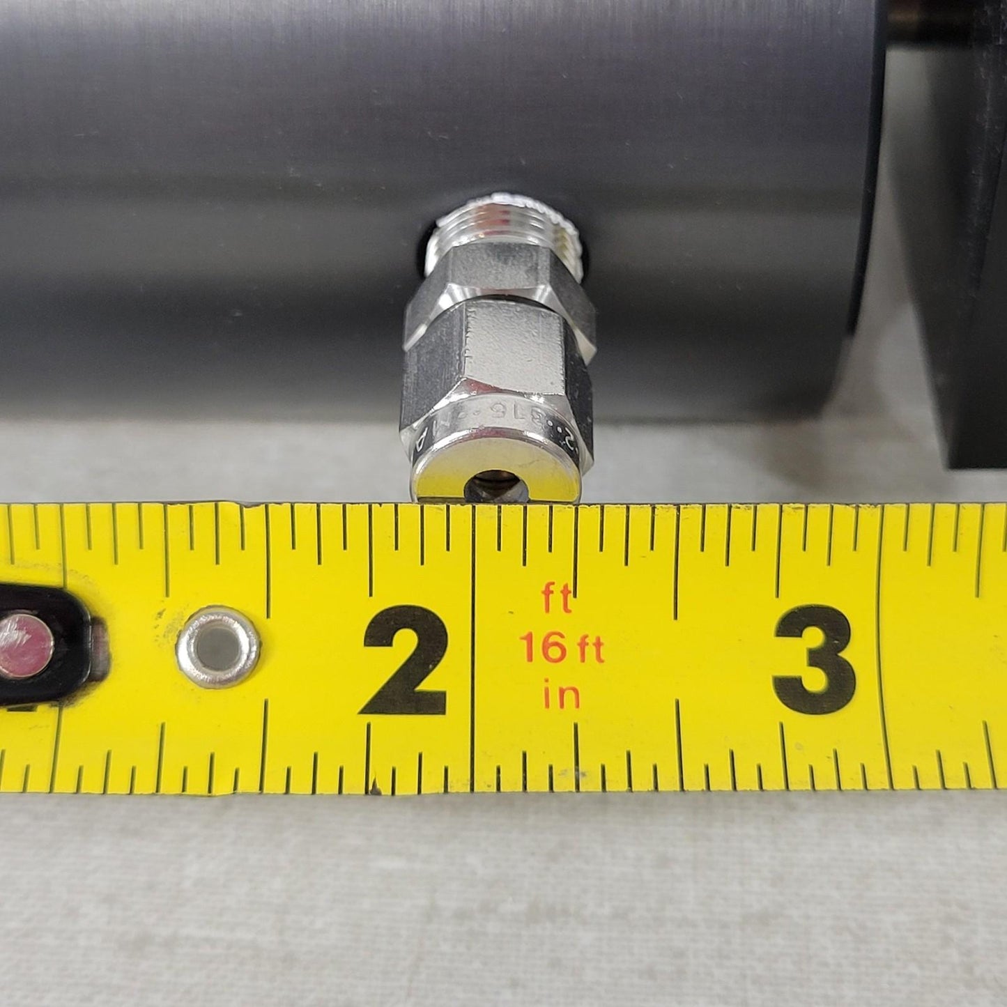 Positive Gas Supply Pressure Regulating Valve 3/8" NPT to 1/8" OD Tube 0-160psi