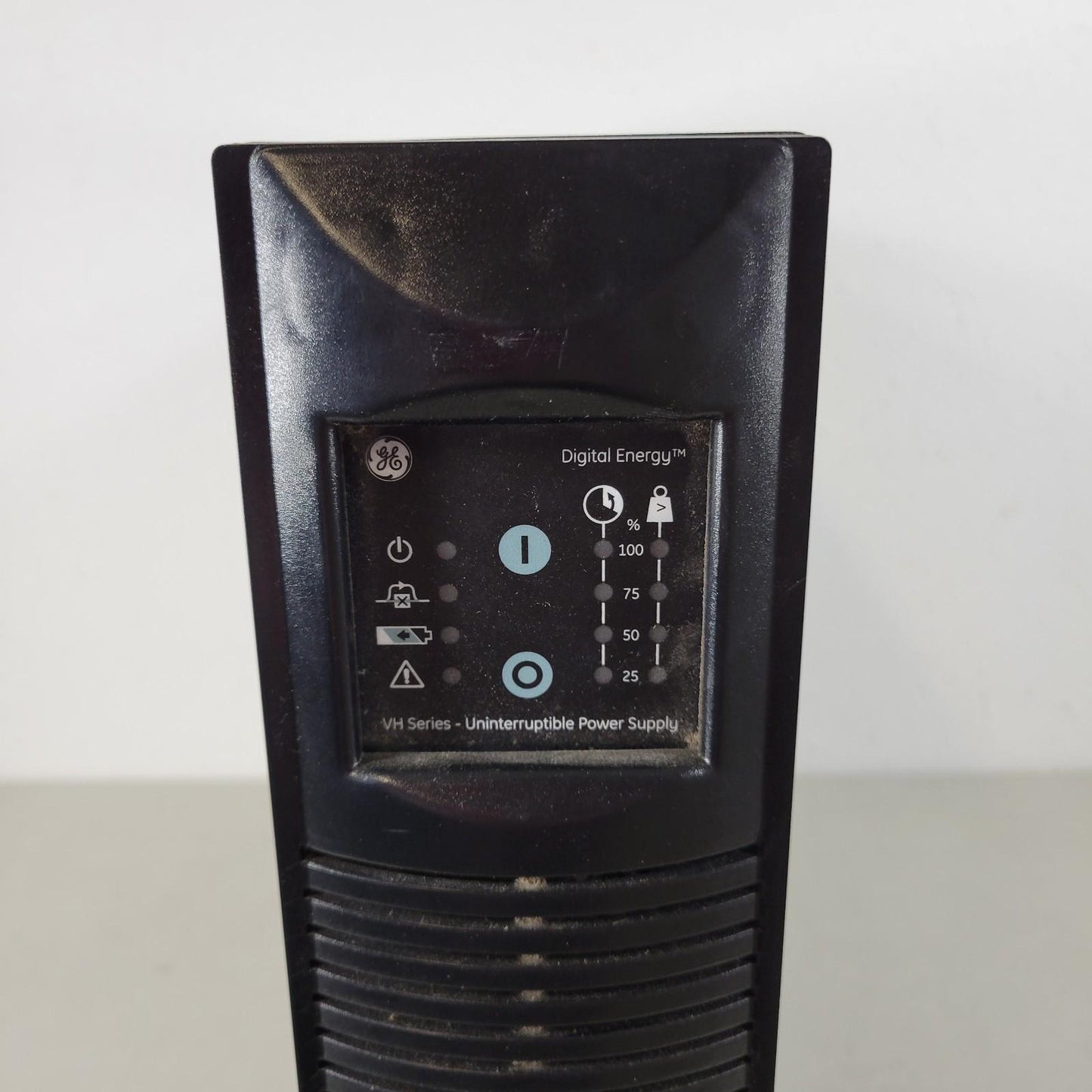 *No Batteries* General Electric GE VH1500 Uninterruptible Power Supply UPS 120V