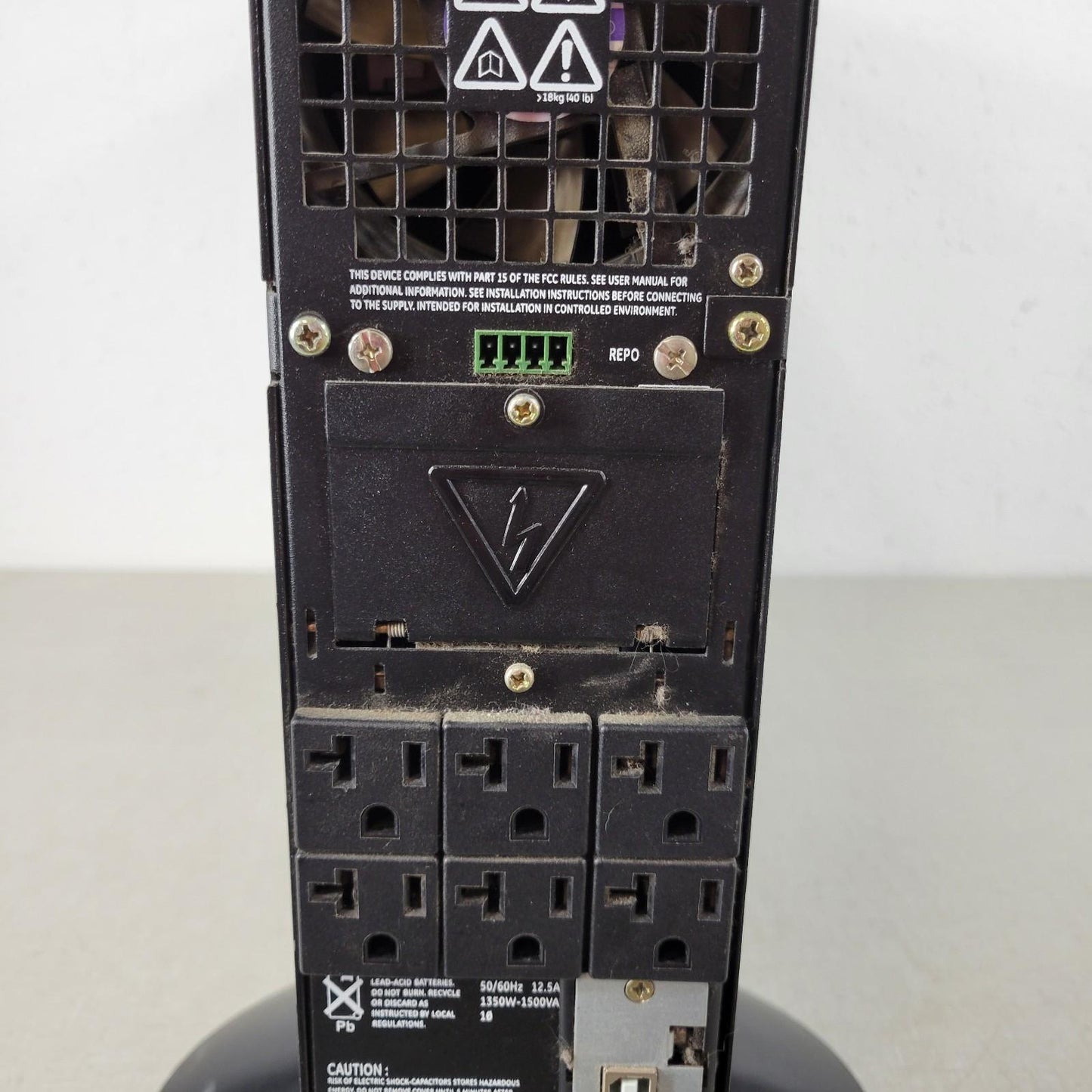 *No Batteries* General Electric GE VH1500 Uninterruptible Power Supply UPS 120V