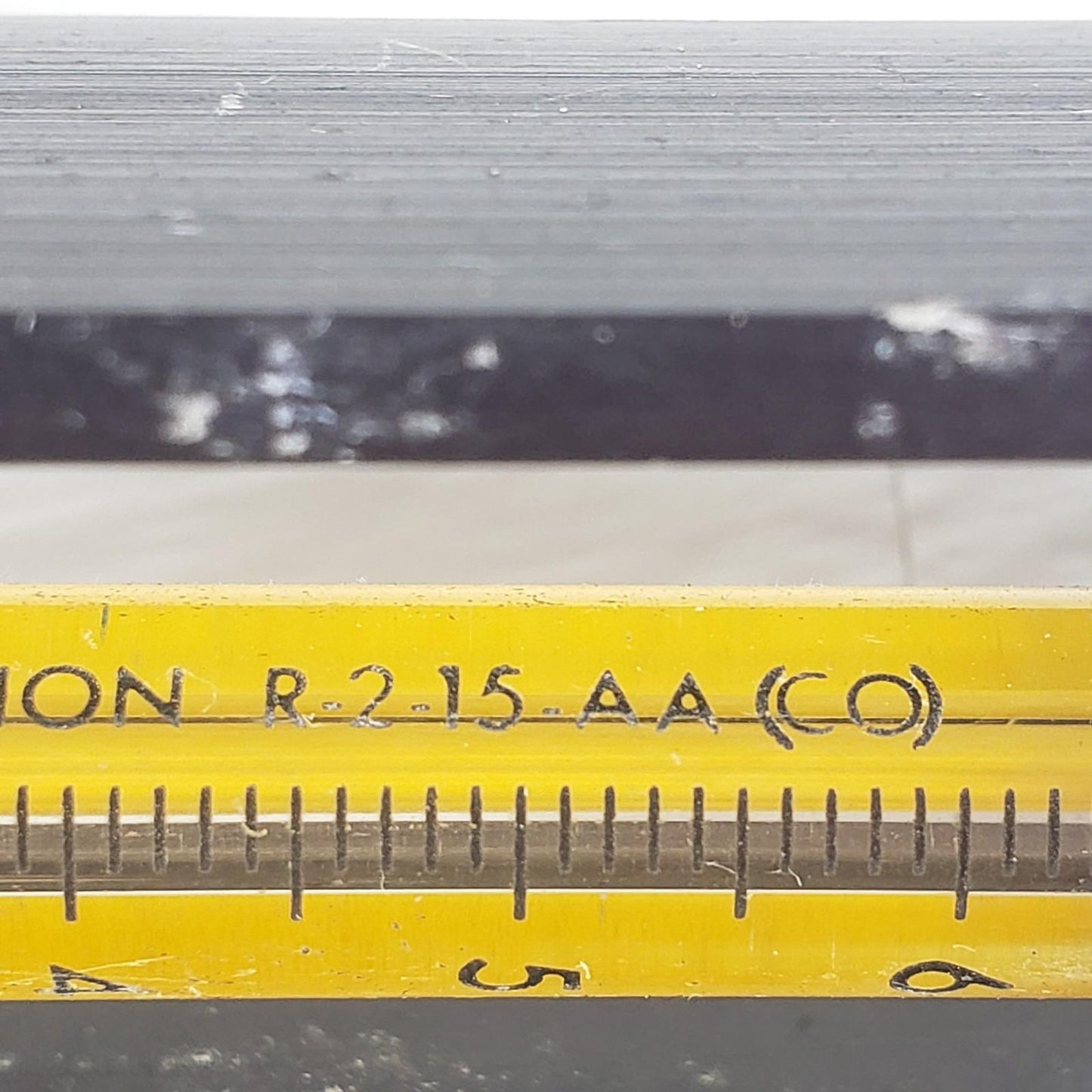 SHO-RATE R-2-15-AA (CO) Fluid Gas Flow Meter 0-6 Brooks Instrument Division