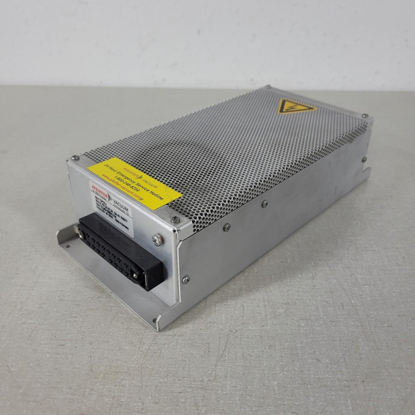 TESTED to E-7 Torr: Pfeiffer TPH240 Turbo Vacuum Pump ISO100 TCP120A Controller