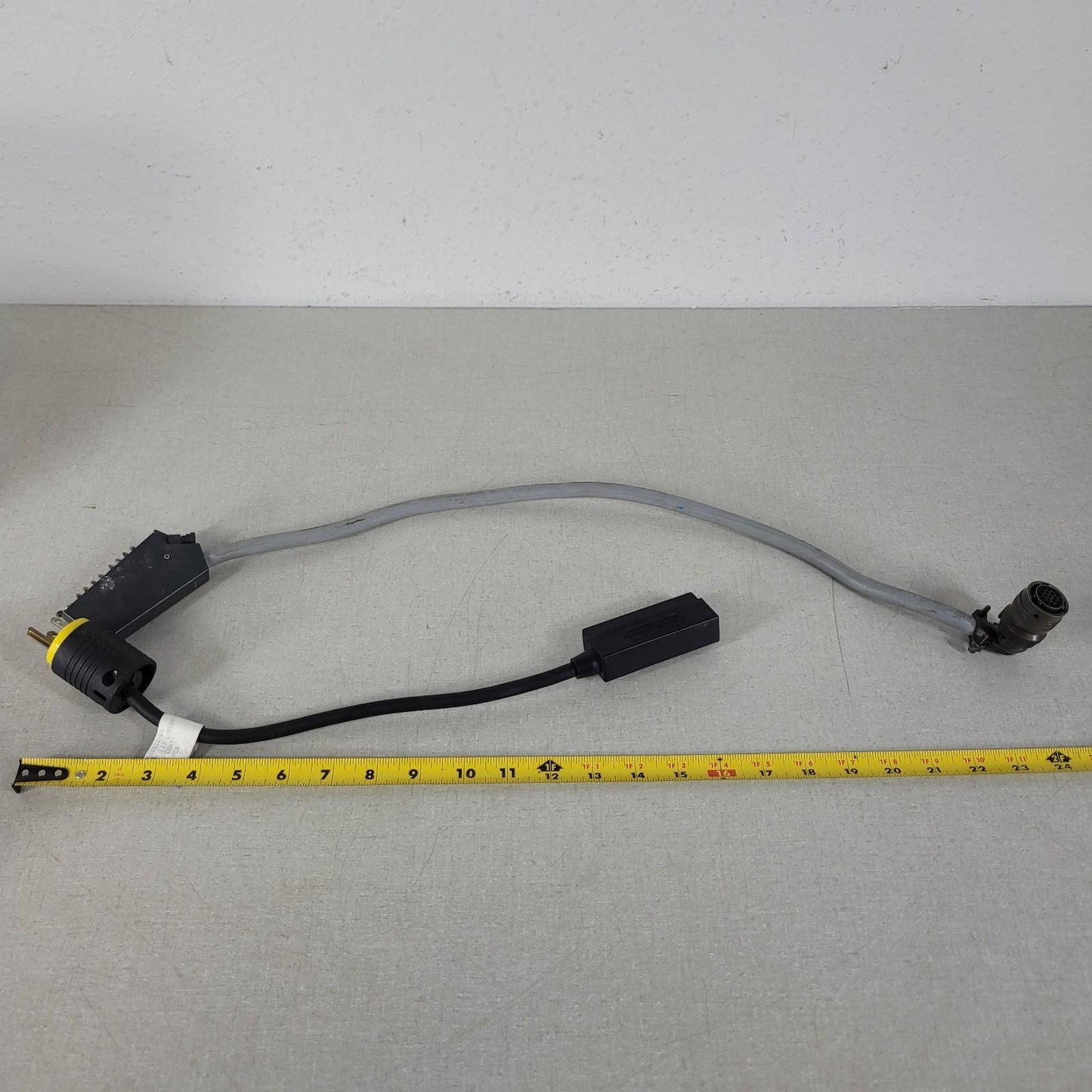 TESTED to E-7 Torr: Pfeiffer TPH240 Turbo Vacuum Pump ISO100 TCP120A Controller